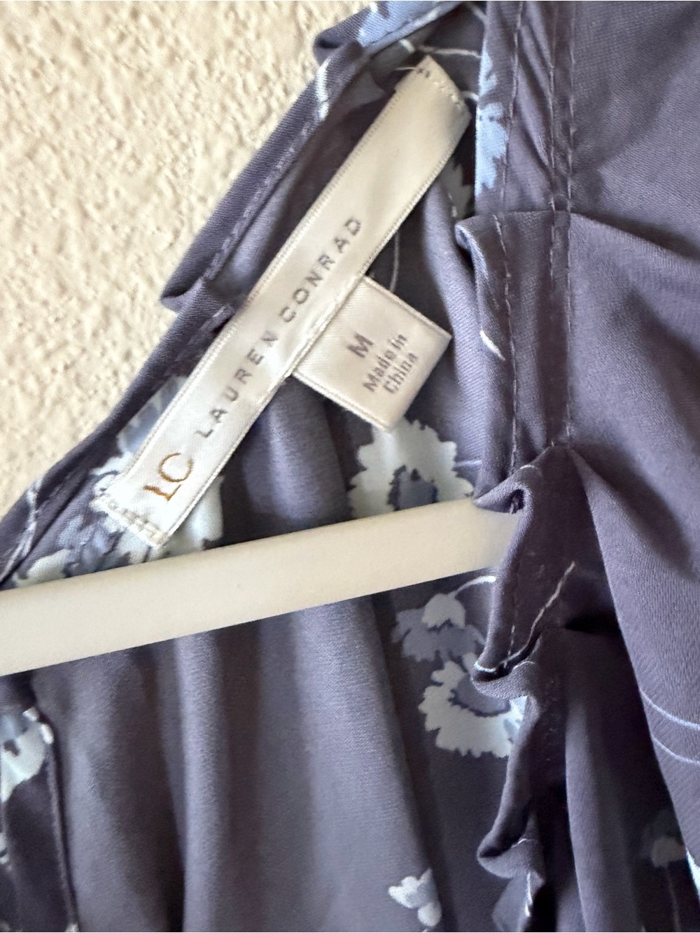 LC Lauren Conrad Slate Blue Floral Cap-Sleeve Blouse - Picture 3 of 5